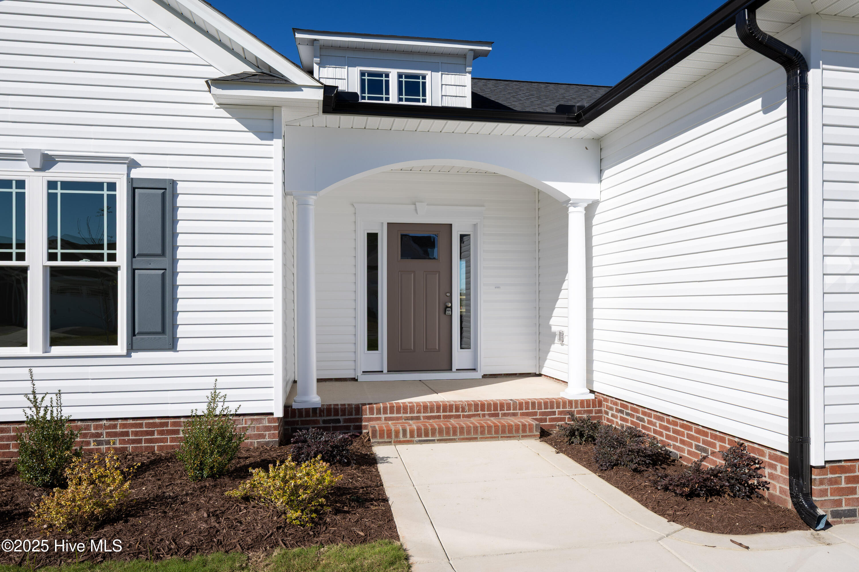 105 Sunny Acres Lane Clinton, NC 28328 - Photo 2 of 31 105 Sunny Acres2