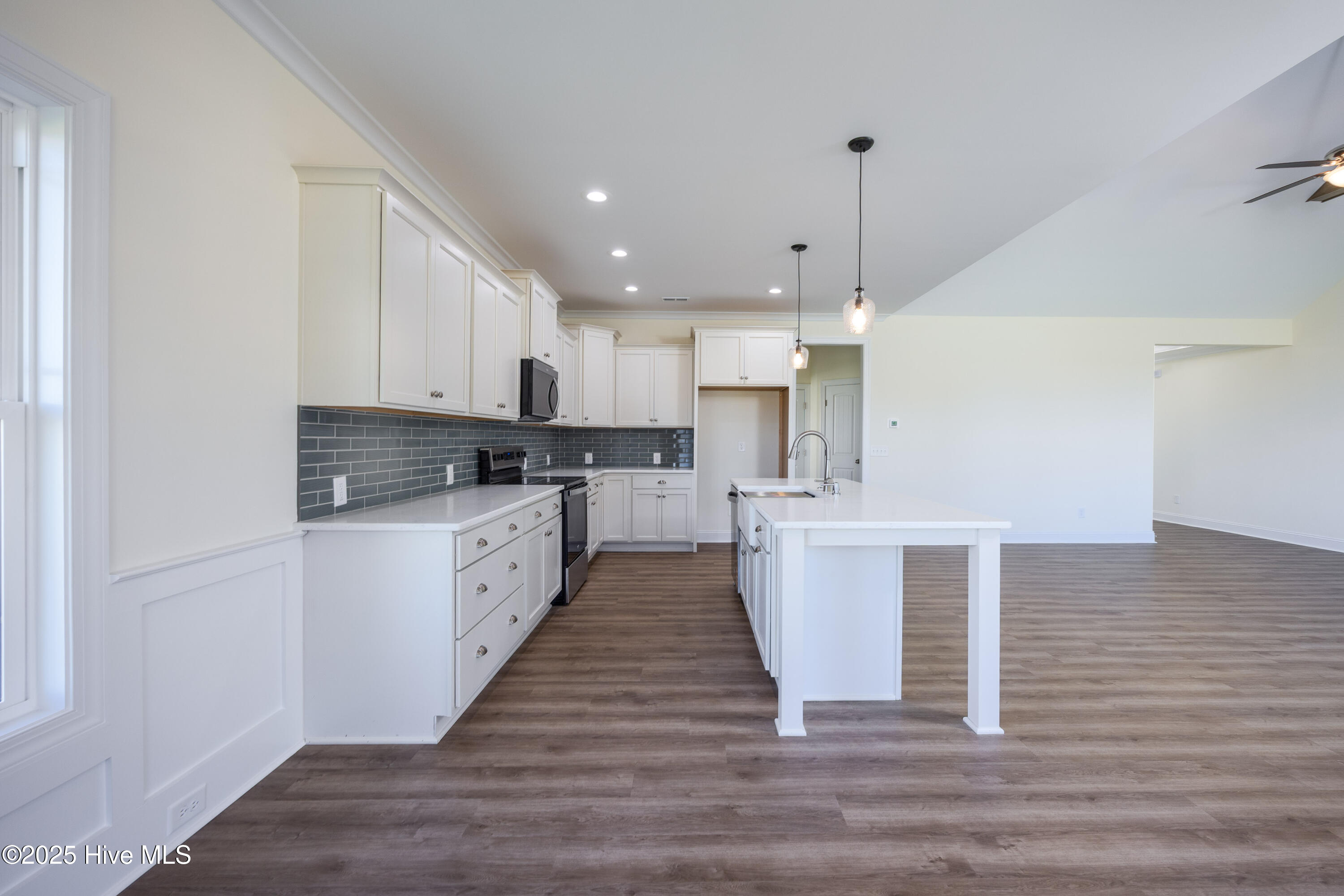 105 Sunny Acres Lane Clinton, NC 28328 - Photo 8 of 31 105 Sunny Acres9