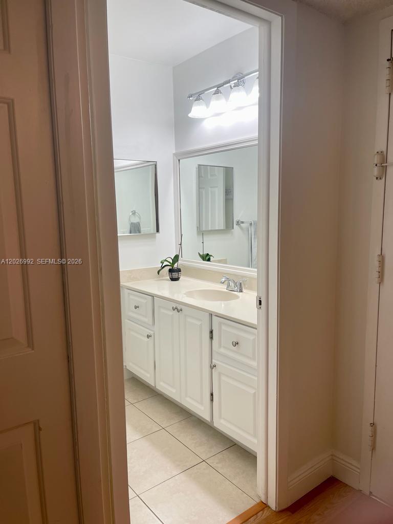 301 Racquet Club Road, Unit 305 Weston, FL 33326 - Photo 9 of 31