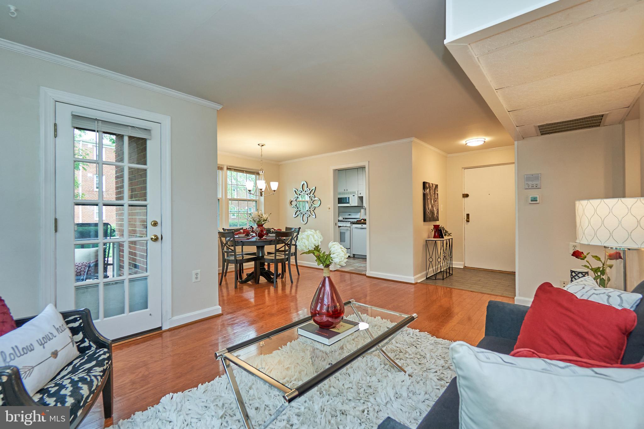 6618 Boulevard View, Unit A1 Alexandria, VA 22307 - Photo 3 of 30