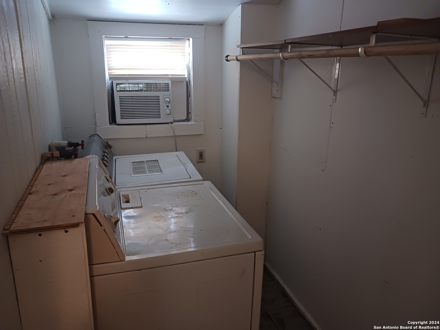 23717 Wood Park, Unit 3 San Antonio, TX 78264 - Photo 13 of 18 a close up view of washer and dryer