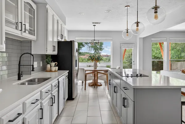 $1,395,000 | 11422 Rustic Rock Drive, Austin, TX 78750