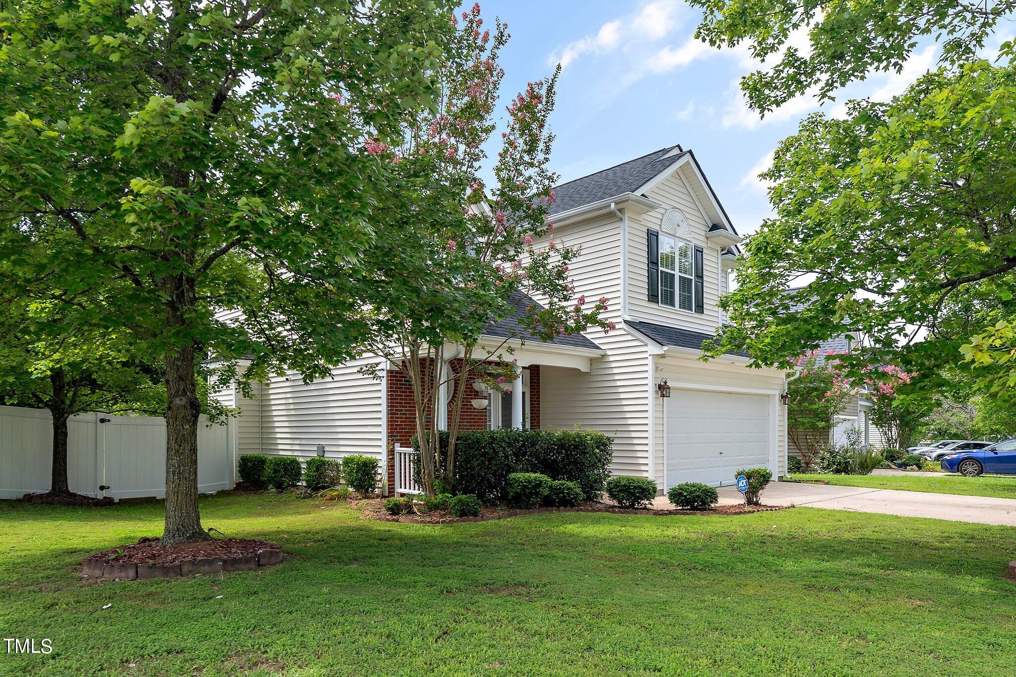 7850 Braefield Drive Raleigh, NC 27616 - Photo 3 of 32 3-web-or-mls-7850 Braefield Dr (29 of 31