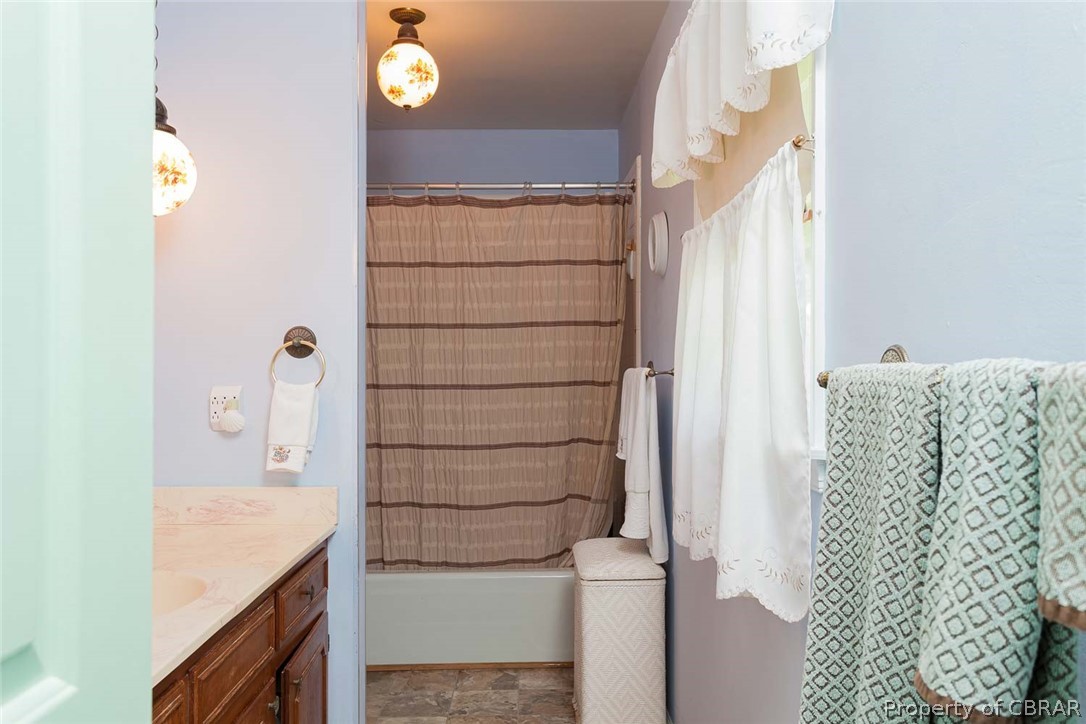 162 Chiltons Point Road Lancaster, VA 22503 - Photo 22 of 36 Master Bath