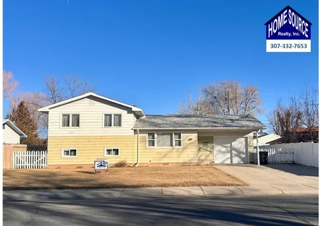 $340,000 | 620 West Lane, Lander, WY 82520