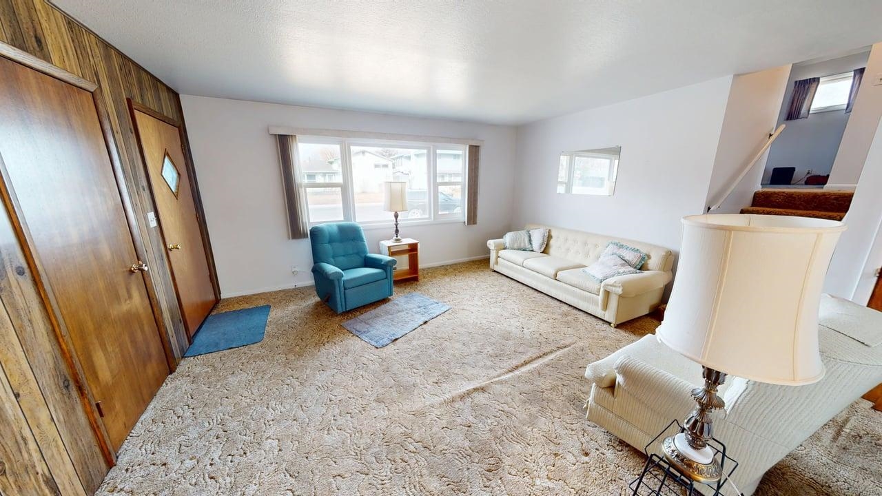 620 West Lane Lander, WY 82520 - Photo 6 of 50