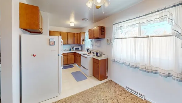 $335,000 | 620 West Lane, Lander, WY 82520