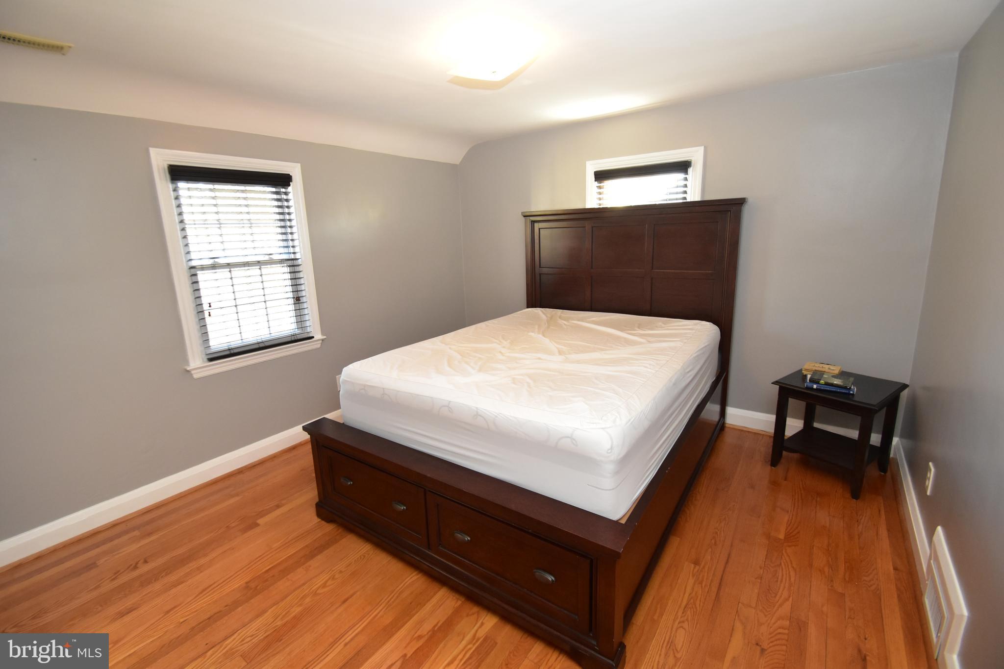 22 Tanglewood Road Baltimore, MD 21228 - Photo 22 of 25 Spacious Bedroom # 2