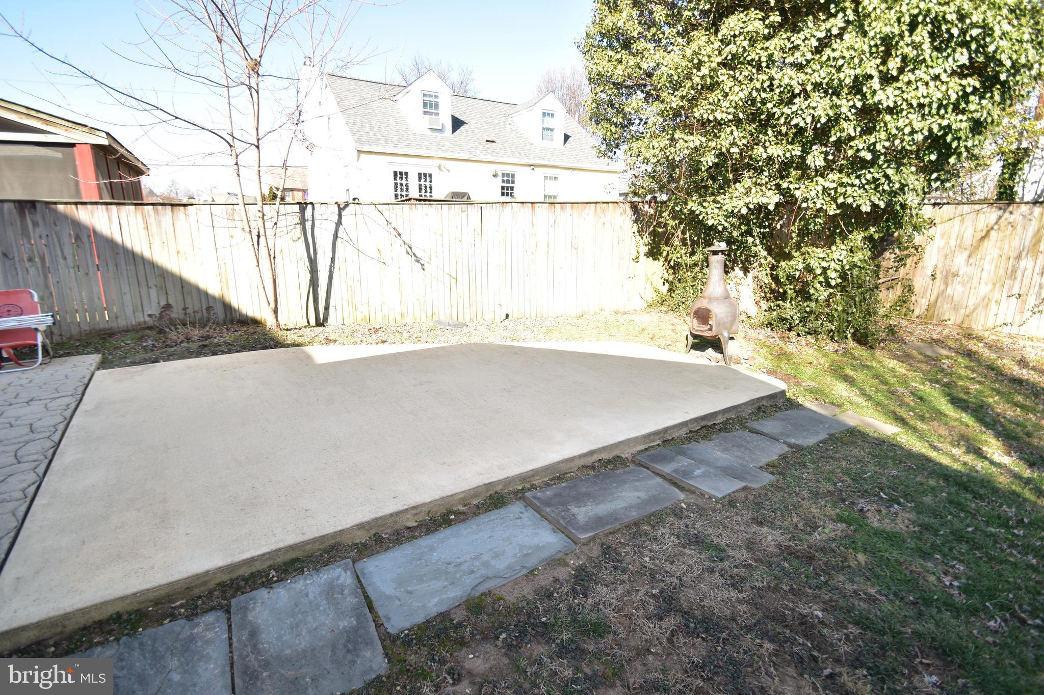 22 Tanglewood Road Baltimore, MD 21228 - Photo 24 of 25 Large patio area off den area