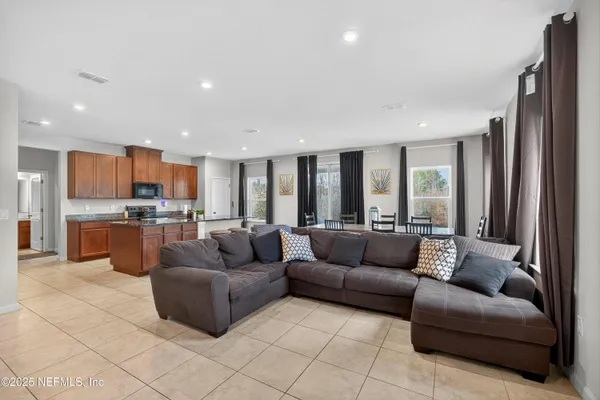 $439,000 | 1345 Tan Tara Trail, Jacksonville, FL 32221