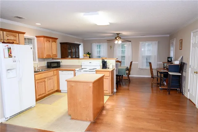 $375,000 | 1581 Highway 77, Union Point, GA 30669