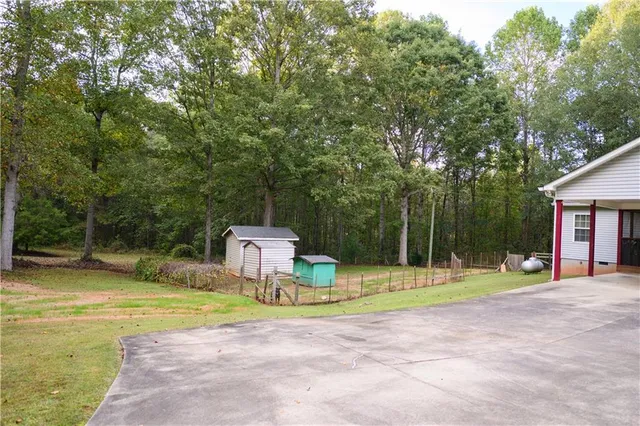 $375,000 | 1581 Highway 77, Union Point, GA 30669