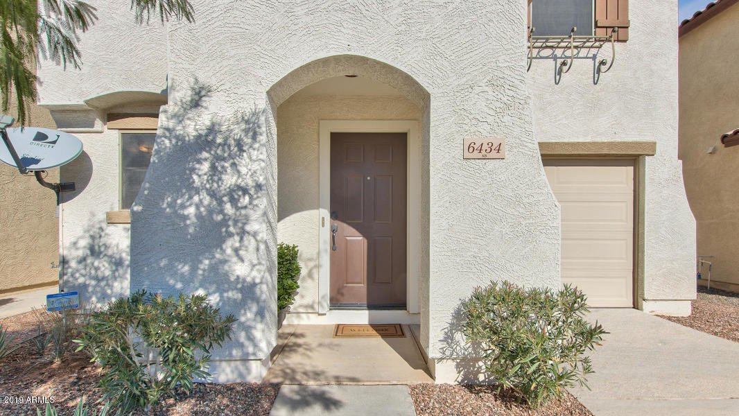 6434 West Harwell Road Laveen, AZ 85339 - Photo 3 of 19 front entry