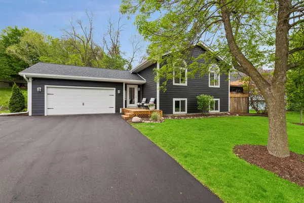 $400,000 | 125 Wildhurst Road, Waconia, MN 55387