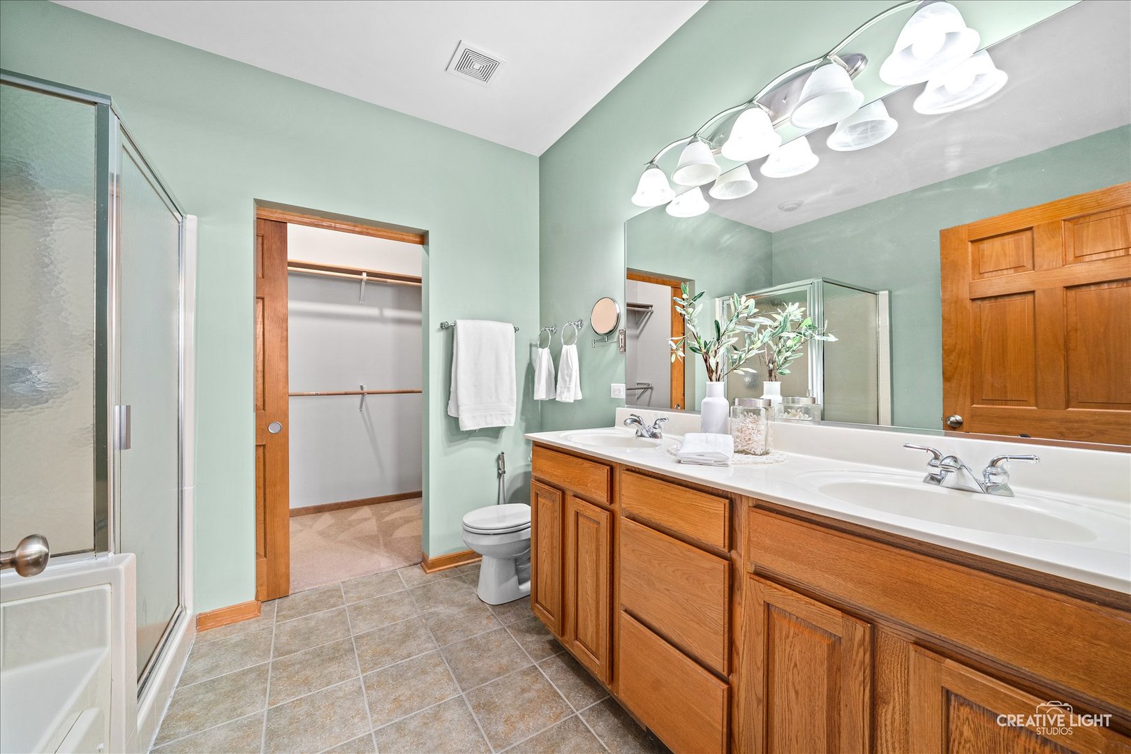 906 Neudearborn Lane Naperville, IL 60563 - Photo 12 of 27