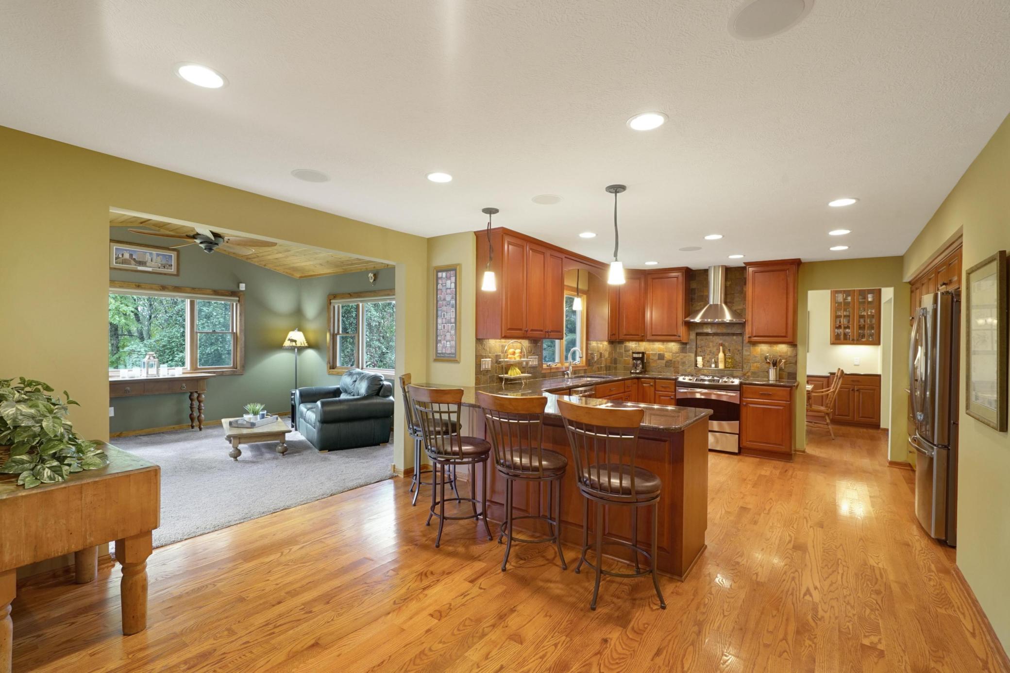1985 Hamel Road Medina, MN 55340 - Photo 8 of 71 Gallery Image 8