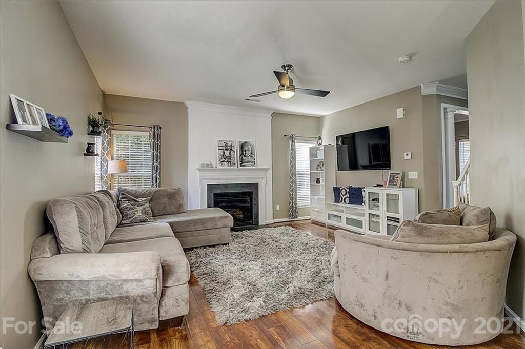 2483 Smith Cove Road Denver, NC 28037 - Photo 4 of 28 Gallery Image 4