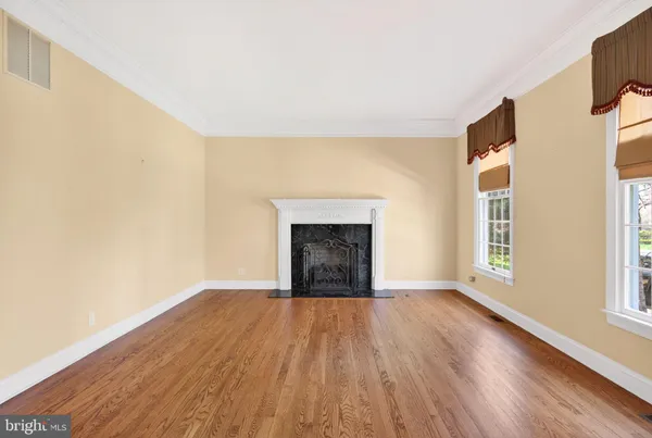 $899,900 | 9 Cliffswallow Drive, Medford, NJ 08055