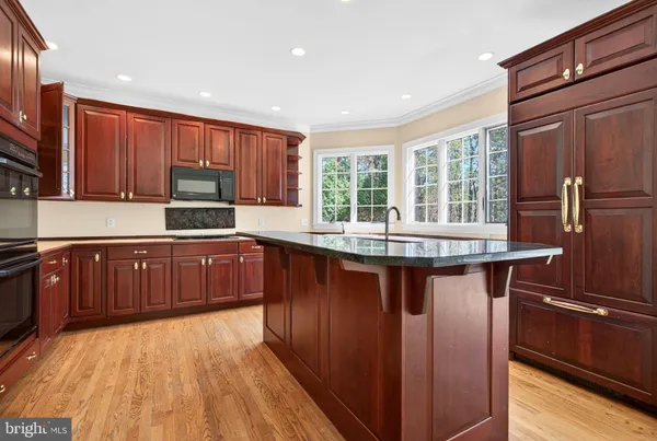 $899,900 | 9 Cliffswallow Drive, Medford, NJ 08055