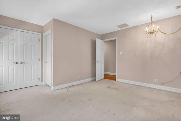 $899,900 | 9 Cliffswallow Drive, Medford, NJ 08055