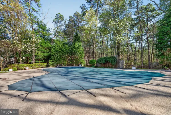 $899,900 | 9 Cliffswallow Drive, Medford, NJ 08055