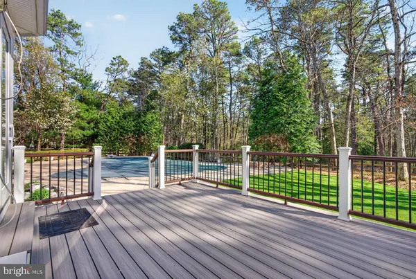 $899,900 | 9 Cliffswallow Drive, Medford, NJ 08055