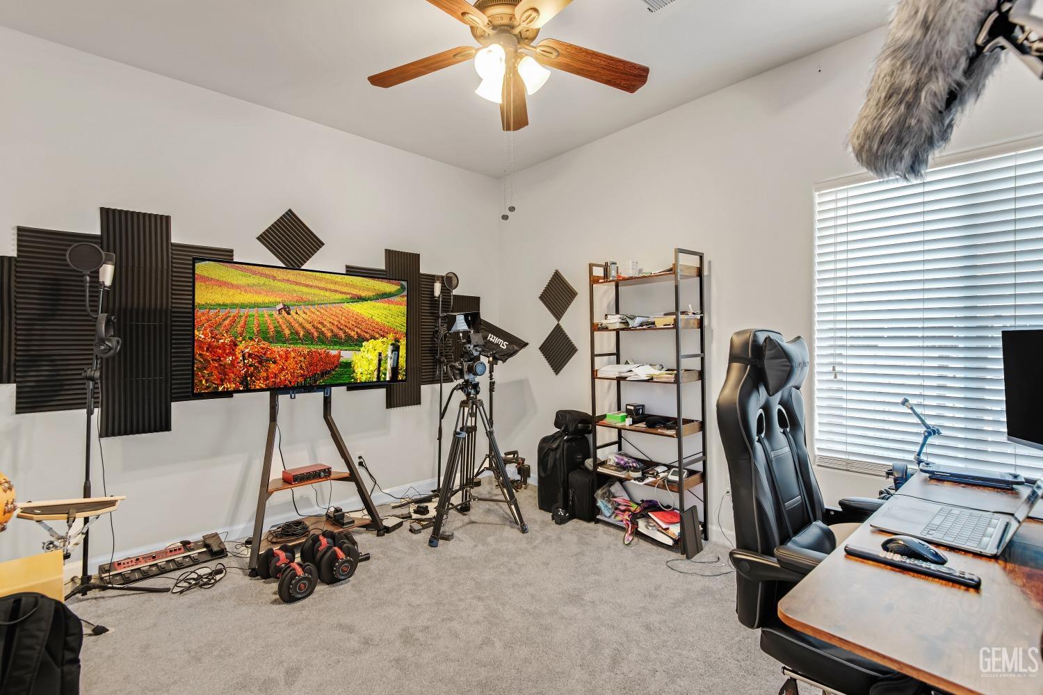 Undisclosed Address Bakersfield, CA 93311 - Photo 11 of 36