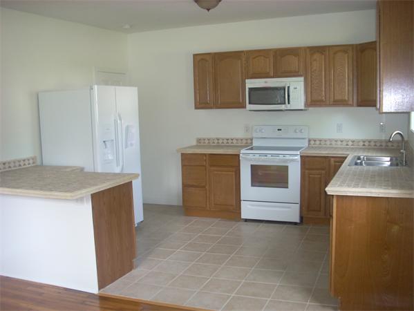33 Nevada Street Springfield, MA 01107 - Photo 5 of 19