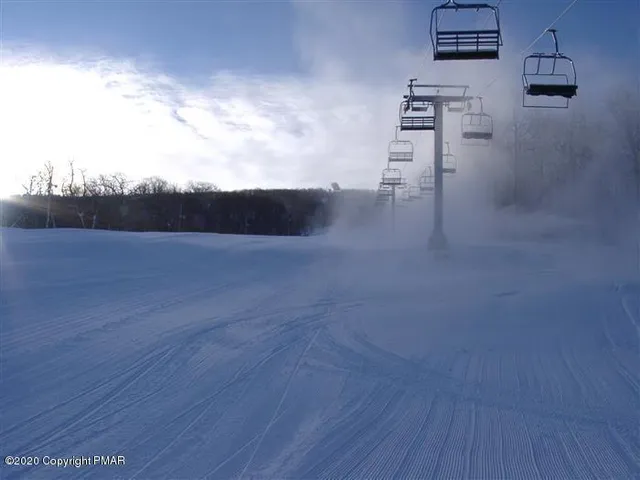 $445,000 | 6395 Cherokee Trail, Tobyhanna, PA 18466