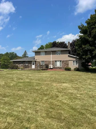 $374,900 | 3076 Inverness Lane, New Franken, WI 54229
