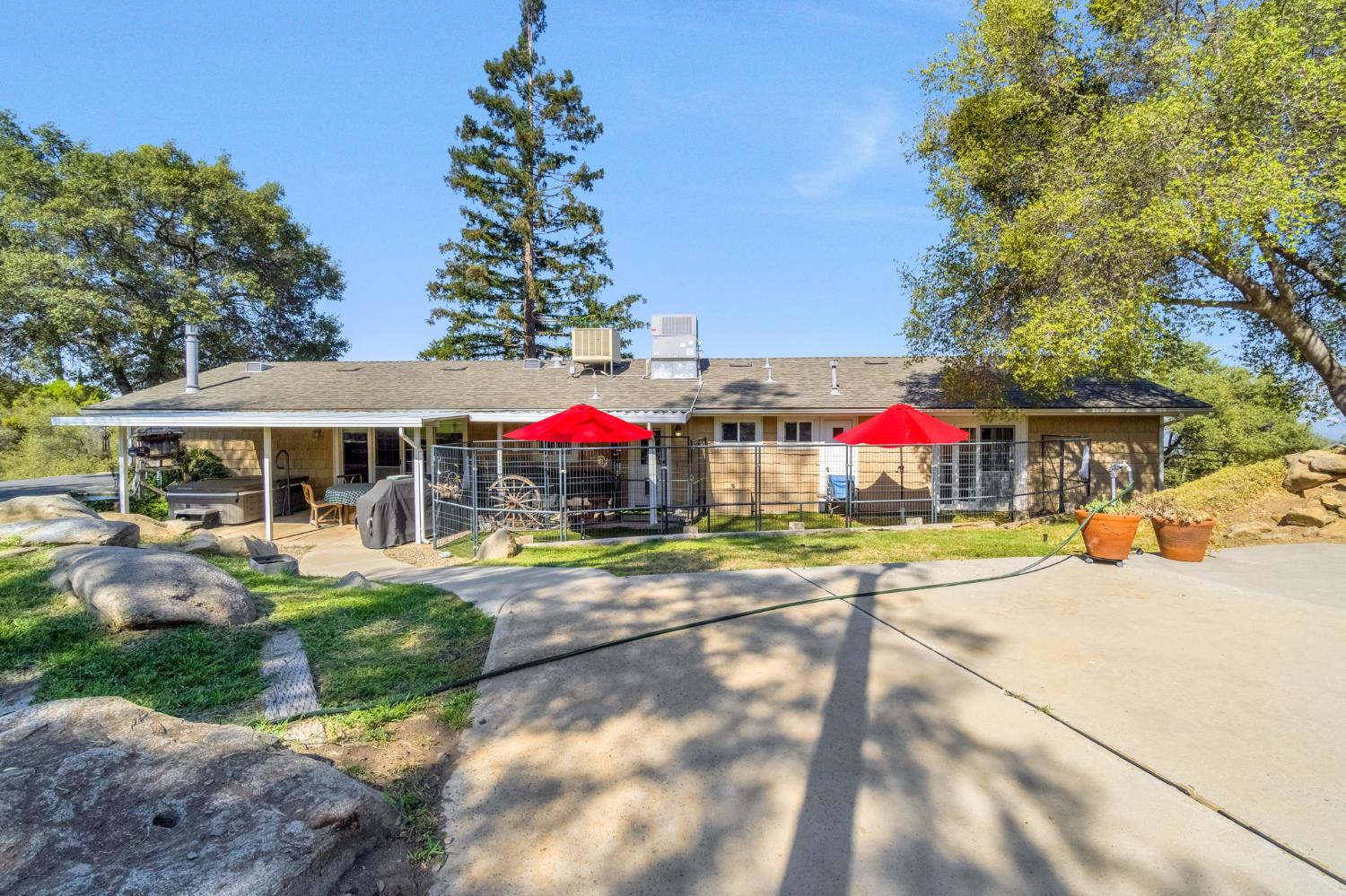 36515 Wells Road Coarsegold, CA 93614 - Photo 32 of 54 Gallery Image 32