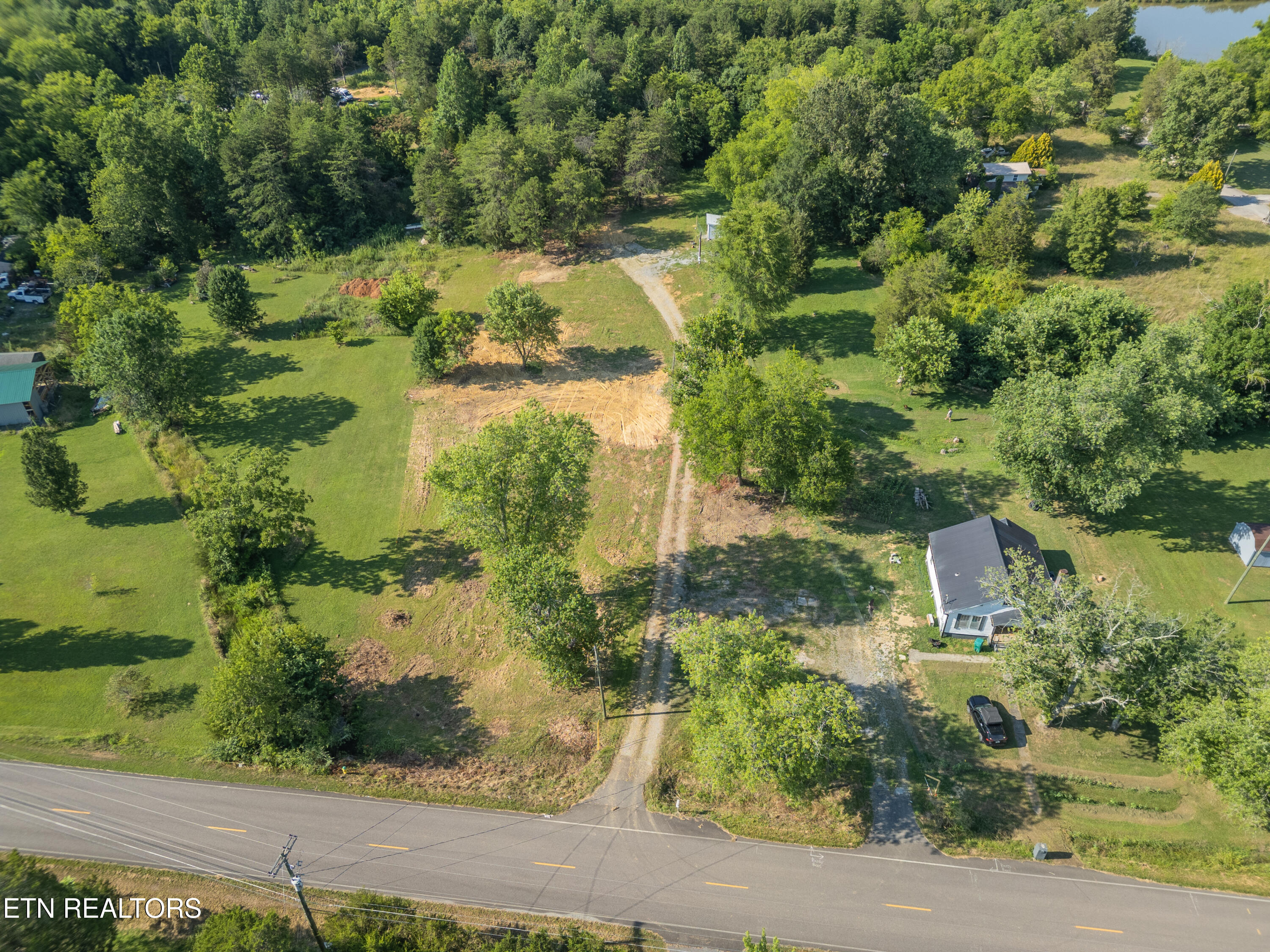 8705 North Ruggles Ferry Pike Strawberry Plains, TN 37871 - Photo 11 of 27 400-1