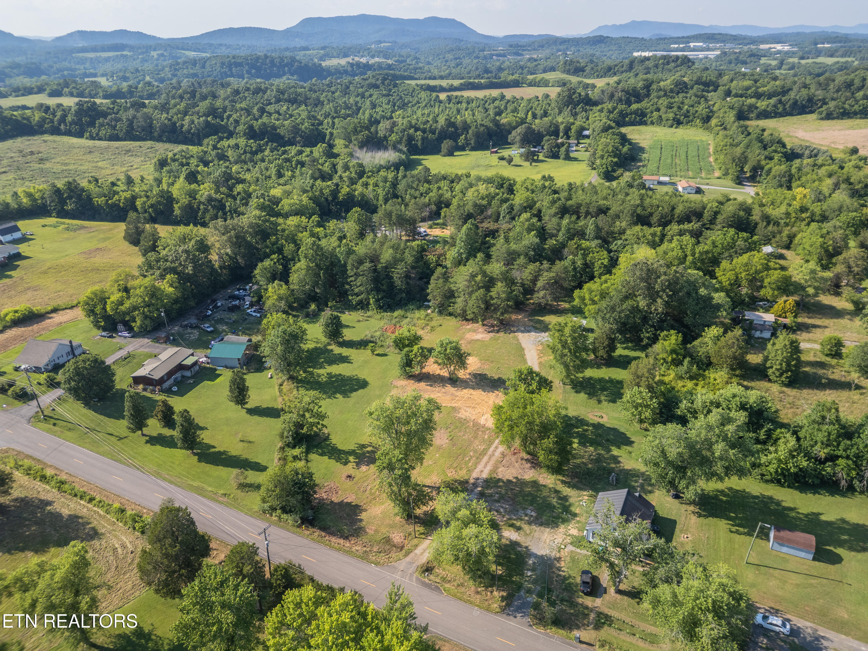 8705 North Ruggles Ferry Pike Strawberry Plains, TN 37871 - Photo 15 of 27 400-5