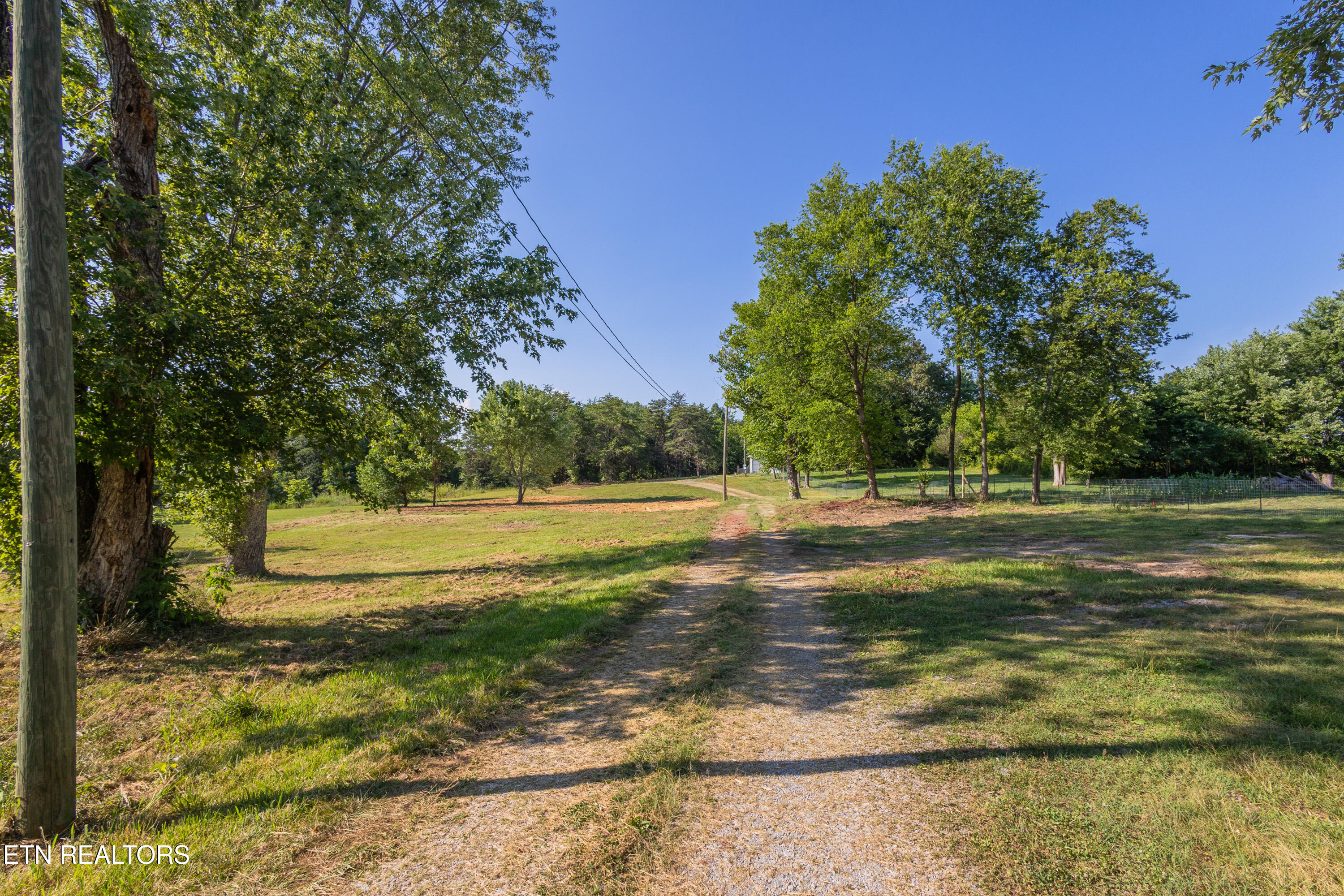 8705 North Ruggles Ferry Pike Strawberry Plains, TN 37871 - Photo 5 of 27 400-16