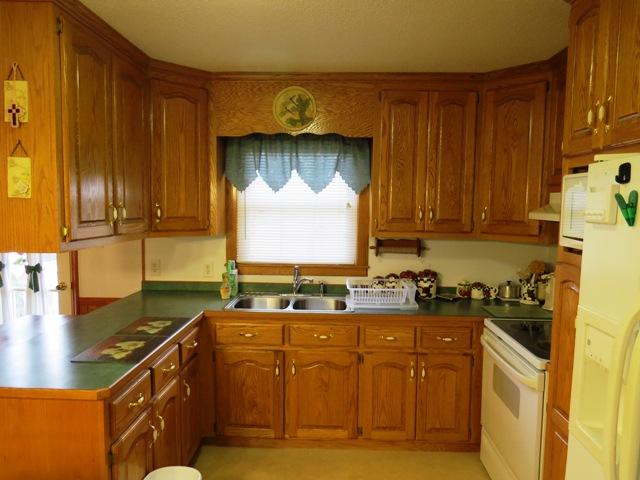 6813 Oak Level Road Bassett, VA 24055 - Photo 13 of 39 KITCHEN