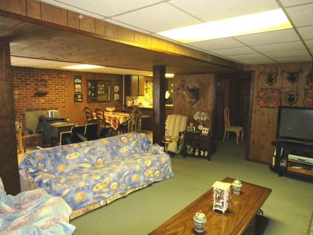 6813 Oak Level Road Bassett, VA 24055 - Photo 32 of 39 FAMILY ROOM