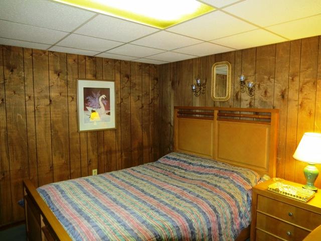 6813 Oak Level Road Bassett, VA 24055 - Photo 33 of 39 BEDROOM 4