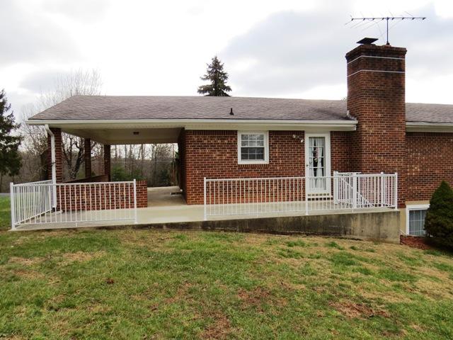 6813 Oak Level Road Bassett, VA 24055 - Photo 35 of 39 PATIO