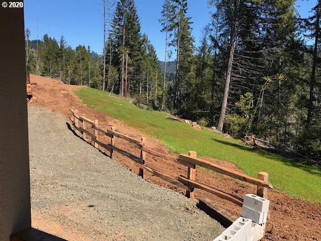 5785 Hubbard Road Umpqua, OR 97486 - Photo 27 of 32 Gallery Image 27
