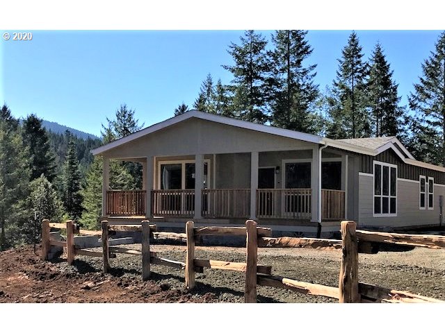 5785 Hubbard Road Umpqua, OR 97486 - Photo 4 of 32 Gallery Image 4