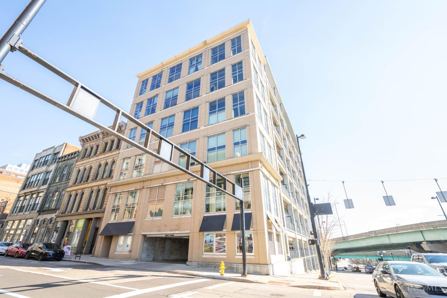 353 West 4th Street, Unit 602 Cincinnati, OH 45202 - Photo 2 of 44