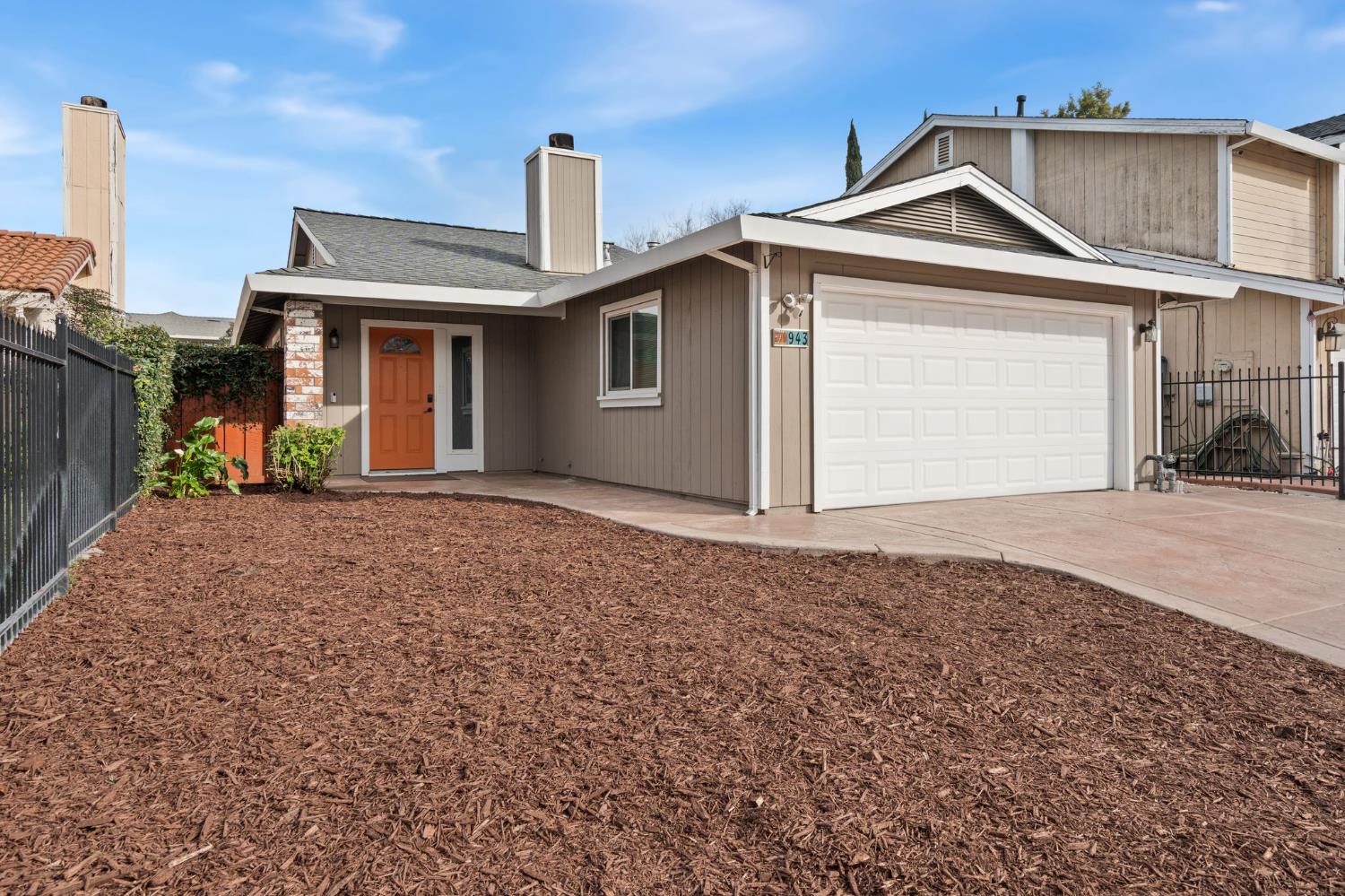 943 Rancho Roble Way Sacramento, CA 95834 - Photo 3 of 30