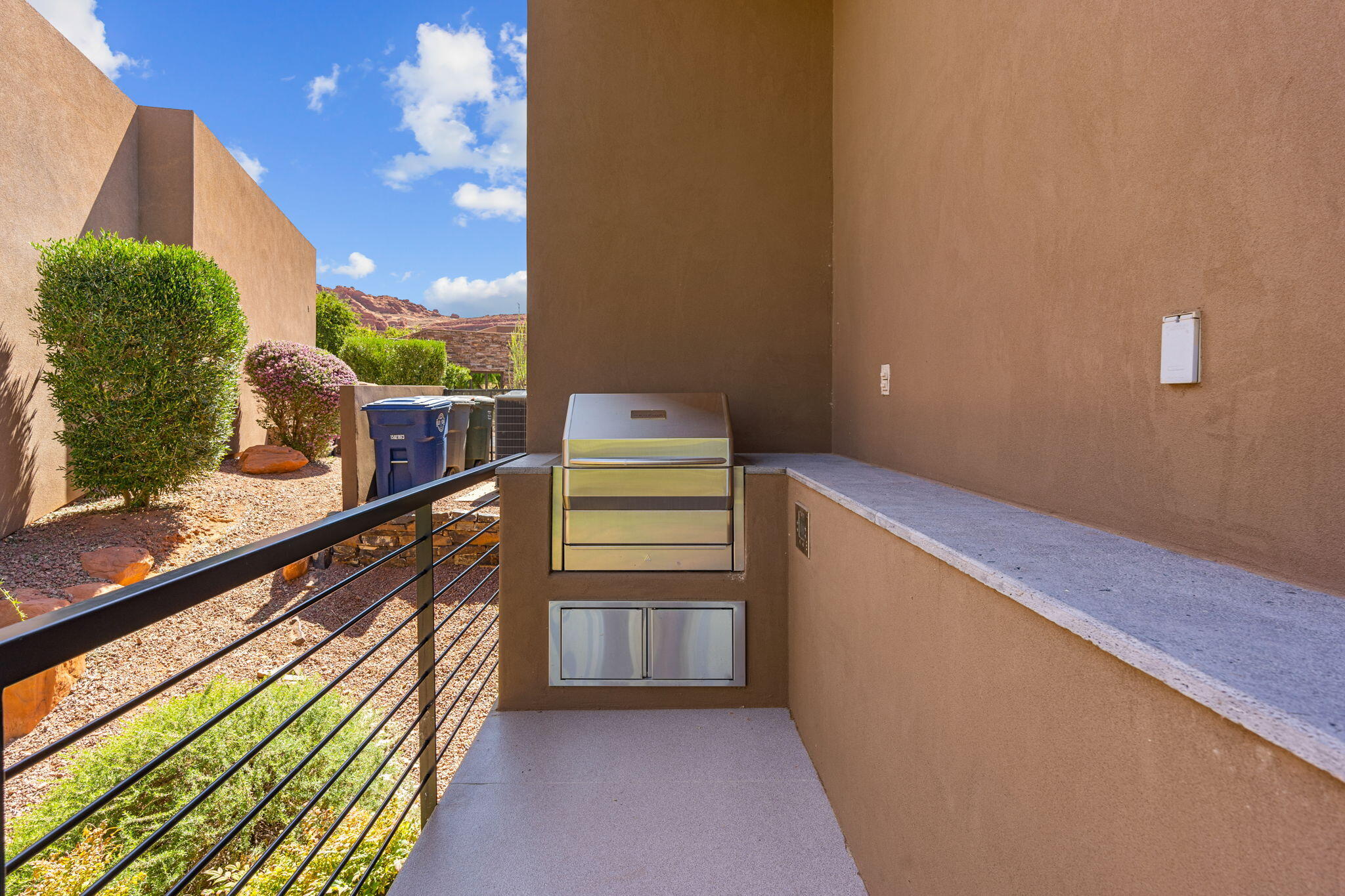 3052 Snow Canyon Parkway, Unit 98 St. George, UT 84770 - Photo 32 of 70 Built in BBQ Dining Patio