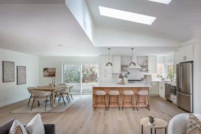 $1,899,000 | 1028 Daisy Avenue, Carlsbad, CA 92011