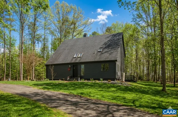 $675,000 | 5875 Burnett Lane, Advance Mills, VA 22968
