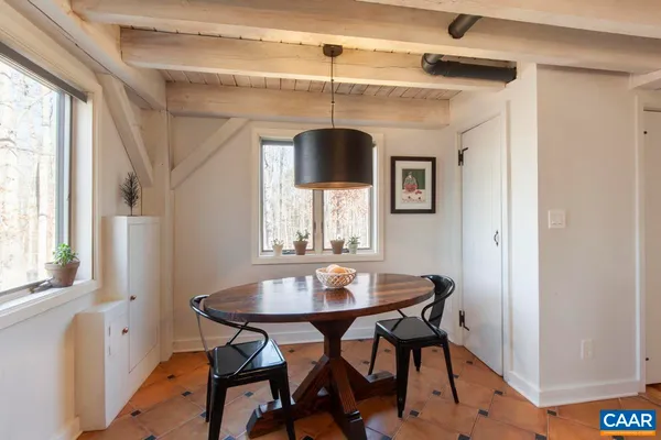 $675,000 | 5875 Burnett Lane, Advance Mills, VA 22968