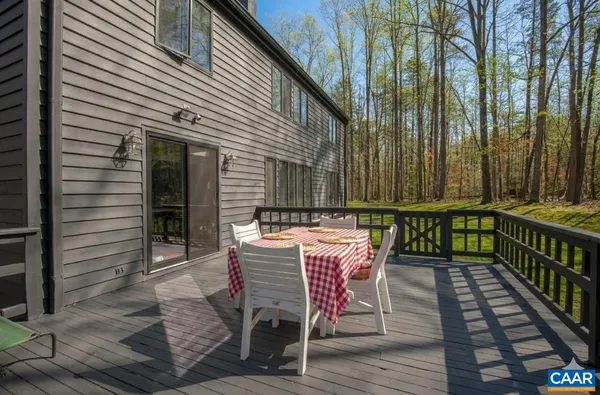 $675,000 | 5875 Burnett Lane, Advance Mills, VA 22968