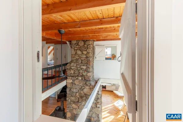 $675,000 | 5875 Burnett Lane, Advance Mills, VA 22968