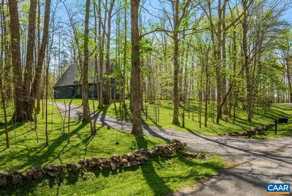 $675,000 | 5875 Burnett Lane, Advance Mills, VA 22968