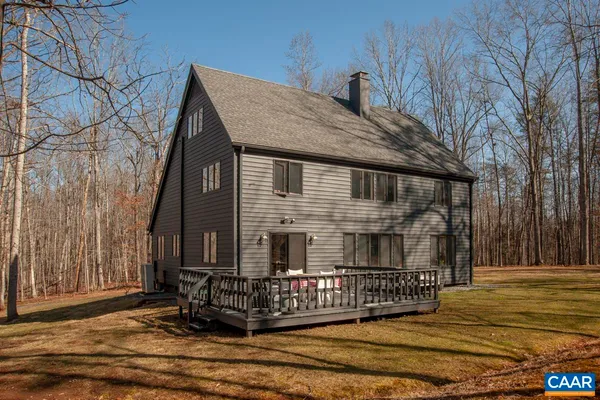 $675,000 | 5875 Burnett Lane, Advance Mills, VA 22968